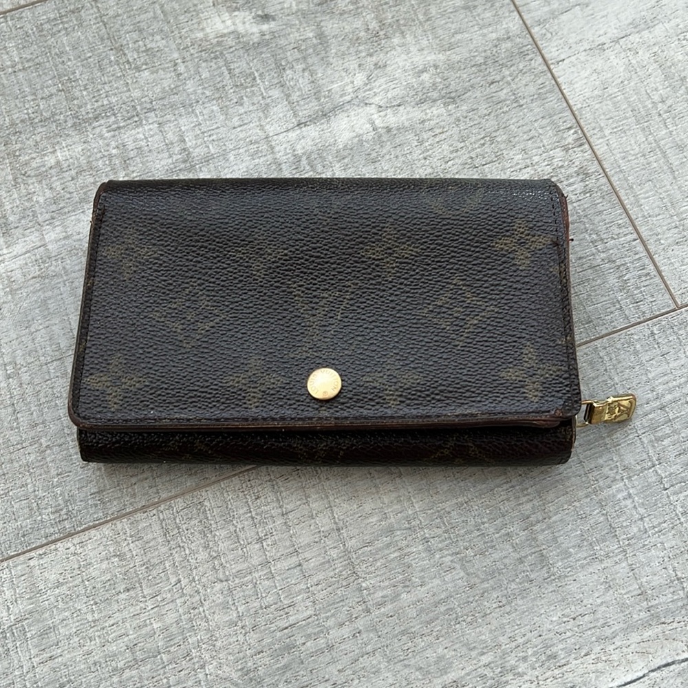 Louis Vuitton Monogram Porte Tresor Wallet
